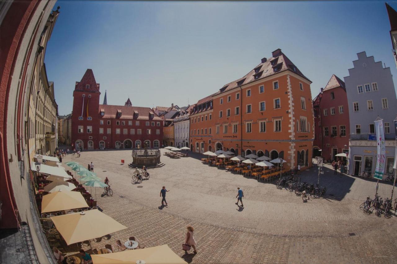 Altstadthotel Arch Regensburg Exterior foto