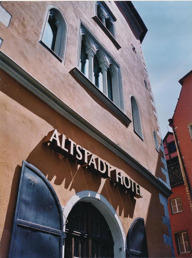 Altstadthotel Arch Regensburg Exterior foto